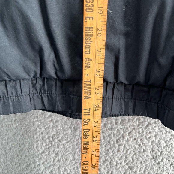 St. Moritz Vtg Black Puffer Vest Outdoors Activewear Retro Size L Embroidered - Picture 10 of 10